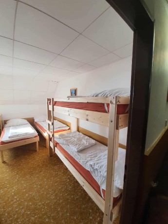 Messenger_creation_7380227893403802561